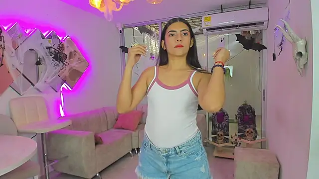 Snapshot of stangirls_ chatting on 26, 9, 2025 stangirls online show from 26, 9, 2025