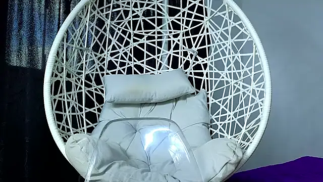 cuteeimy online show from 8, 11, 2025