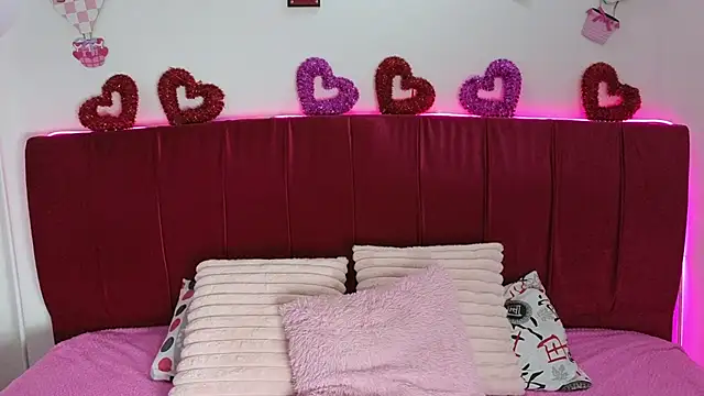 Snapshot of cuteeimy chatting on 26, 2, 2026 cuteeimy online show from 26, 2, 2026