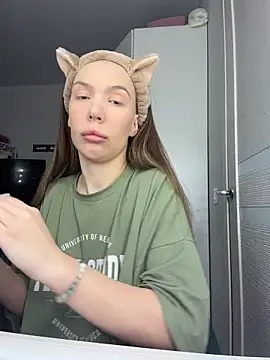 Snapshot of AlysonHuxley_ chatting on 23, 2, 2026 AlysonHuxley online show from 23, 2, 2026