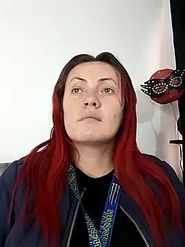 carolinhe  online show from 29, 9, 2025