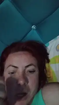 carolinhe  online show from 17, 11, 2025