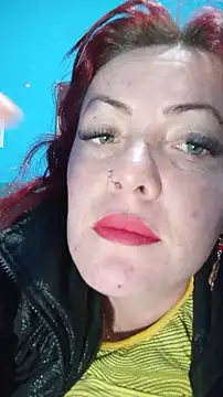 carolinhe  online show from 3, 12, 2025