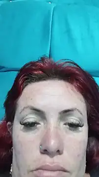 carolinhe  online show from 2, 12, 2025