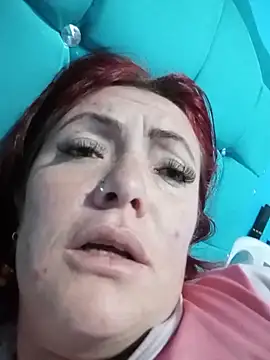 carolinhe  online show from 29, 11, 2025