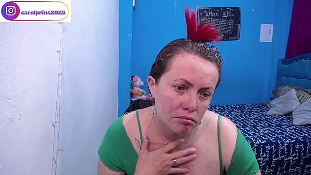 carolinhe  online show from 22, 3, 2026