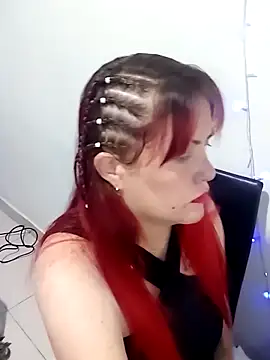 carolinhe  online show from 24, 3, 2026