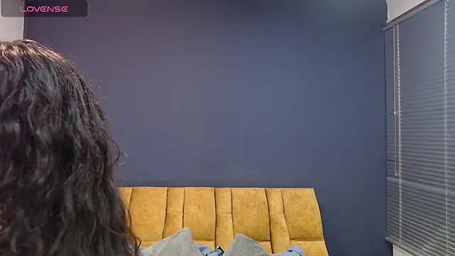 KendraaSimons online show from 4, 4, 2026