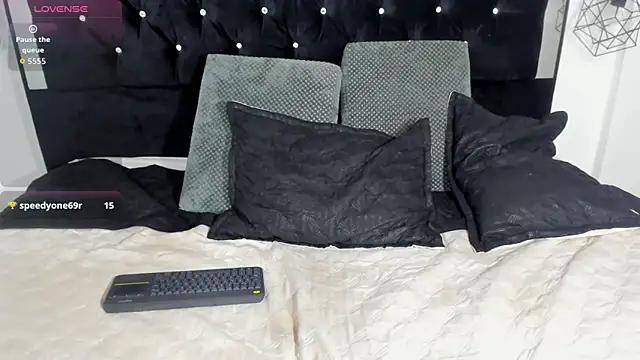 Sebas cat online show from 15, 10, 2025