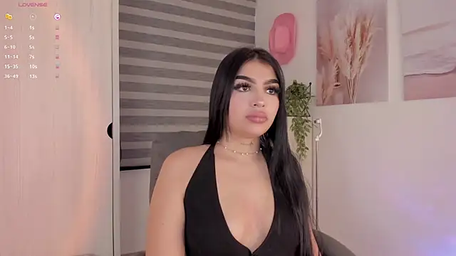 EmmyKenner online show from 9, 9, 2025