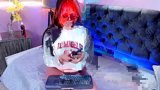 Aliice Blond online show from 5, 6, 2026