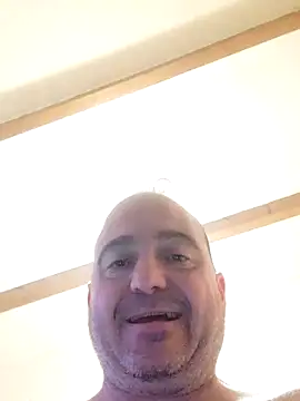 Pollagorda 34877 online show from 10, 9, 2025