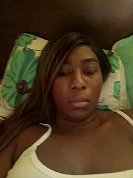 MONIQUE-LAMOUR online show from 11, 11, 2025