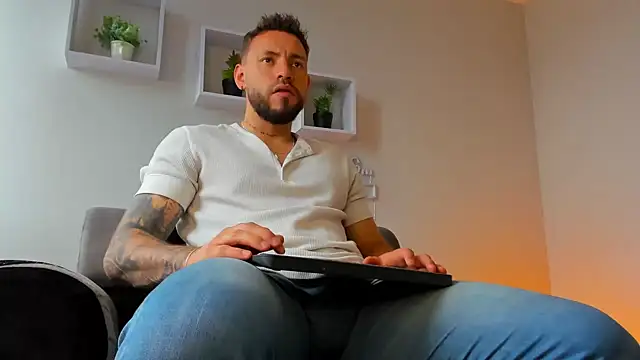 DIMITRI MASTEER online show from 6, 10, 2025