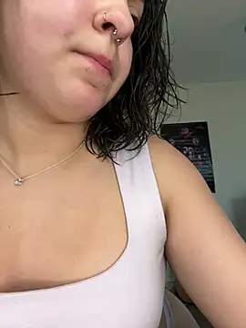 babykalirose online show from 5, 3, 2026