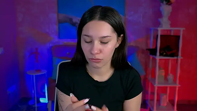 KimClarks  online show from 6, 10, 2025