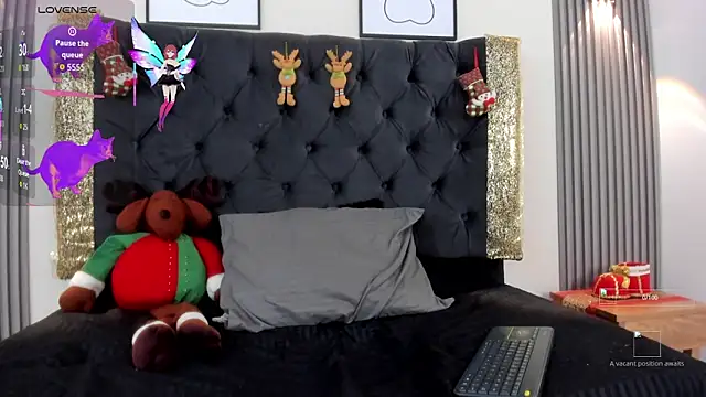 Snapshot of Sofia_Seduccion chatting on 21, 11, 2025 Sofia Seduccion online show from 21, 11, 2025