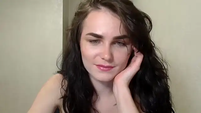 Silviaa a online show from 25, 9, 2025