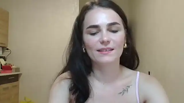 Silviaa a online show from 7, 11, 2025