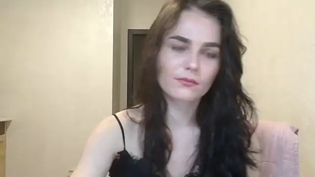 Silviaa a online show from 11, 11, 2025