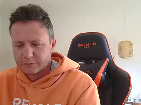 Snapshot of TroyDieselXXX chatting on 18, 2, 2026 TroyDieselXXX online show from 18, 2, 2026