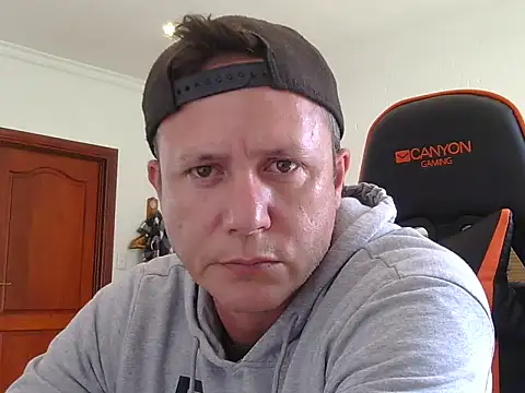 TroyDieselXXX online show from 18, 12, 2025