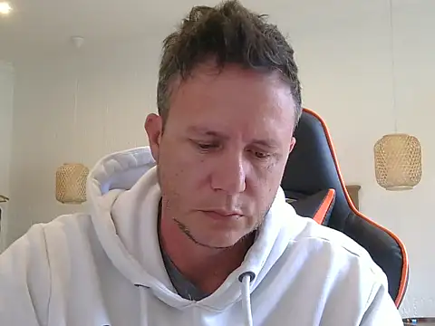 Snapshot of TroyDieselXXX chatting on 17, 2, 2026 TroyDieselXXX online show from 17, 2, 2026