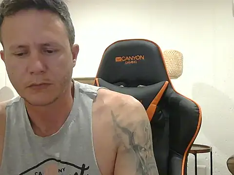 Snapshot of TroyDieselXXX chatting on 22, 2, 2026 TroyDieselXXX online show from 22, 2, 2026