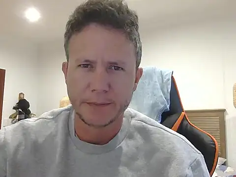 Snapshot of TroyDieselXXX chatting on 2, 3, 2026 TroyDieselXXX online show from 2, 3, 2026