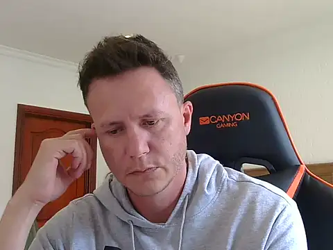 TroyDieselXXX online show from 21, 12, 2025