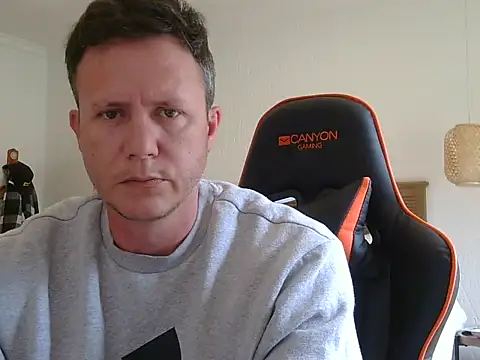 Snapshot of TroyDieselXXX chatting on 21, 2, 2026 TroyDieselXXX online show from 21, 2, 2026