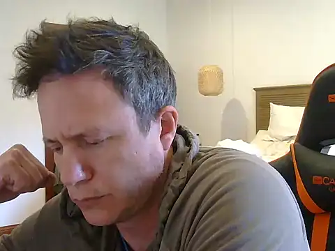 Snapshot of TroyDieselXXX chatting on 18, 6, 2026 TroyDieselXXX online show from 18, 6, 2026
