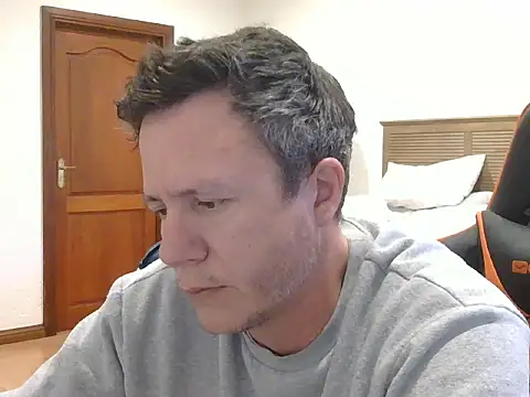 Snapshot of TroyDieselXXX chatting on 22, 6, 2026 TroyDieselXXX online show from 22, 6, 2026
