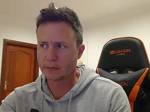 TroyDieselXXX online show from 13, 4, 2026