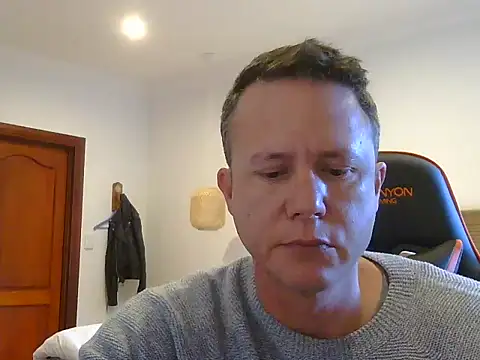 Snapshot of TroyDieselXXX chatting on 16, 7, 2026 TroyDieselXXX online show from 16, 7, 2026