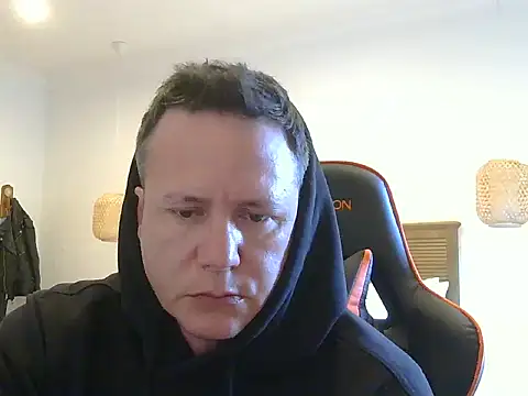 Snapshot of TroyDieselXXX chatting on 10, 7, 2026 TroyDieselXXX online show from 10, 7, 2026