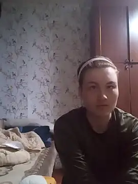 MoonIrene online show from 4, 3, 2026