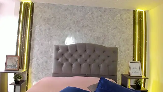 GiannaSlimJB online show from 13, 2, 2026