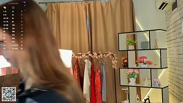 PetraHambelton online show from 26, 9, 2025