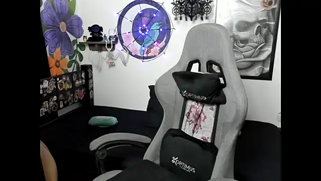 Luna0ciaran online show from 1, 11, 2025