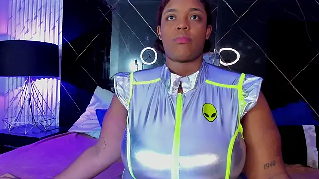 Snapshot of Alaia_Gutierrez chatting on 10, 10, 2025 Alaia Gutierrez online show from 10, 10, 2025