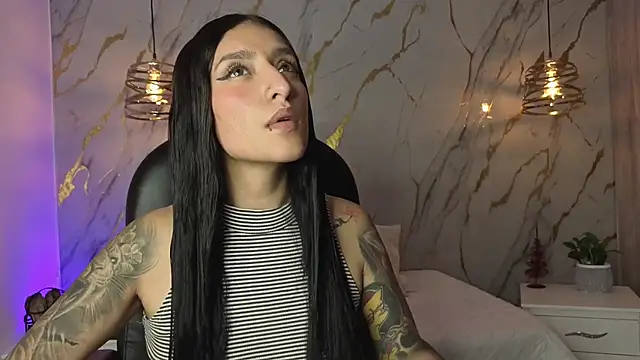 Scaarlettfox online show from 4, 2, 2026