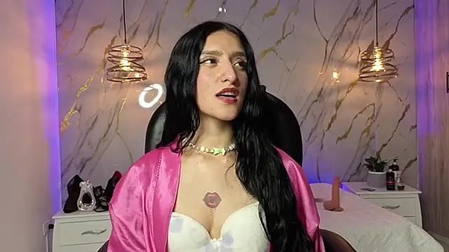 Scaarlettfox online show from 4, 12, 2025