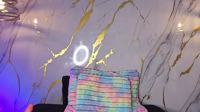 Scaarlettfox online show from 15, 4, 2026