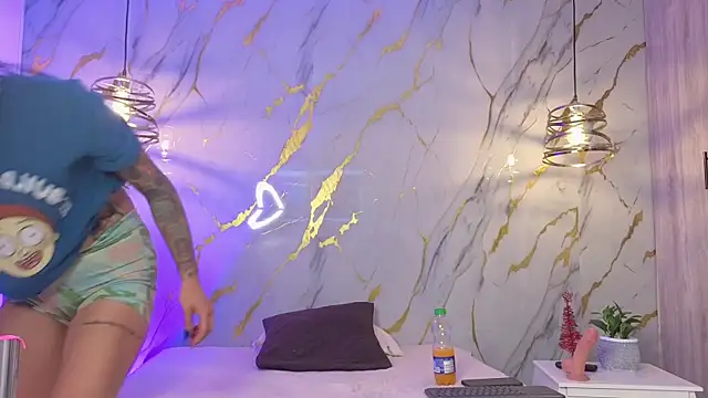 Scaarlettfox online show from 25, 2, 2026