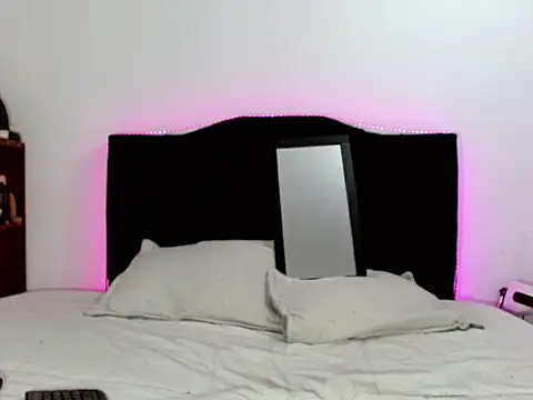 x isabella x online show from 7, 11, 2025