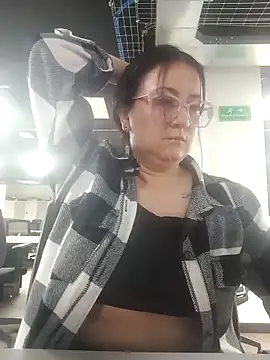 Romina693 online show from 9, 11, 2025