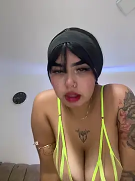 lucialauper  online show from 21, 7, 2026