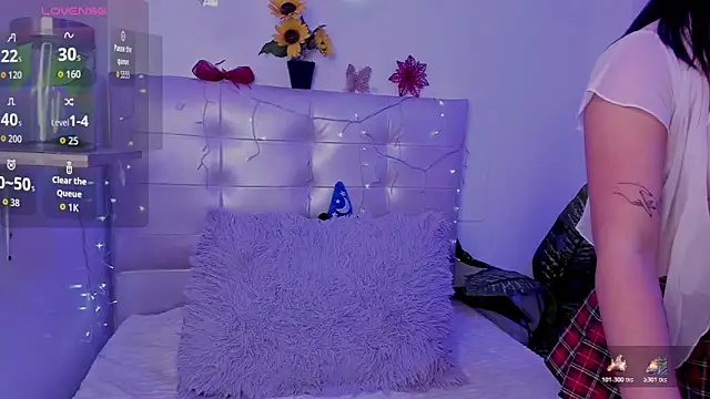 Anna Blade  online show from 7, 1, 2026