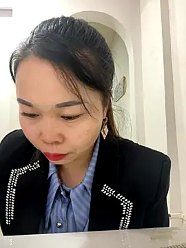 xlj4523 online show from 28, 10, 2025